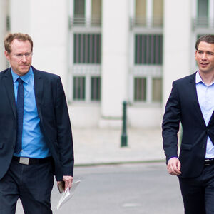 Spielte gewollt und ungewollt eine tragende Rolle in diesem Wahlkampf: Kurz-Sprecher Gerald Fleischmann (links).