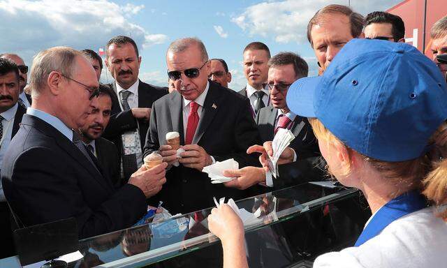 Machtbewusste Staatschefs unter sich. Kreml-Chef Putin bei einem Treffen mit dem türkischen Präsidenten Erdogan 2019