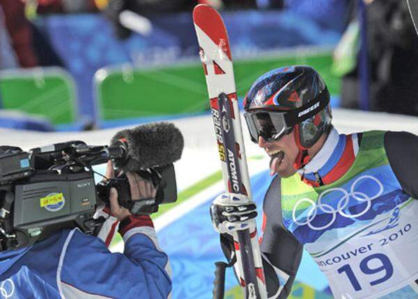 Große Erwartungen und große Vorsätze gab es im österreichischen Lager vor dem Olympia-Super-G. Doch am Ende hatte in Aksel Lund Svindal doch wieder ein Norweger die Nase vorn: Siebenmal wurde der Bewerb bislang ausgetragen, viermal ging Gold an Norwegen. Die ÖSV-Läufer konnten aber nicht einmal um die anderen Medaillen mitkämpfen, sondern schlitterten in ein Debakel. Silber und Bronze gingen an die USA.