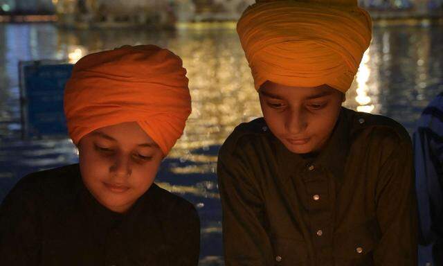 Junge Sikhs in Amritsar. 