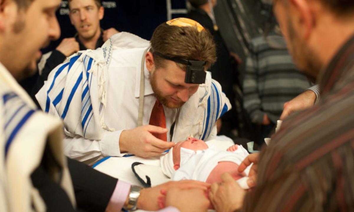Beschneidung Religionsfreiheit erlaubt nicht