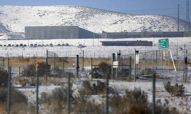 Das NSA-Datencenter in Bluffdale, Utah. 6,5 Millionen Liter Wasser werden benötigt, um die Server zu kühlen.