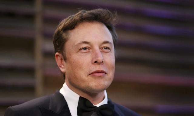 Chief Executive of SpaceX and Tesla Motors Elon Musk arrives at the 2014 Vanity Fair Oscars Party in West Hollywood