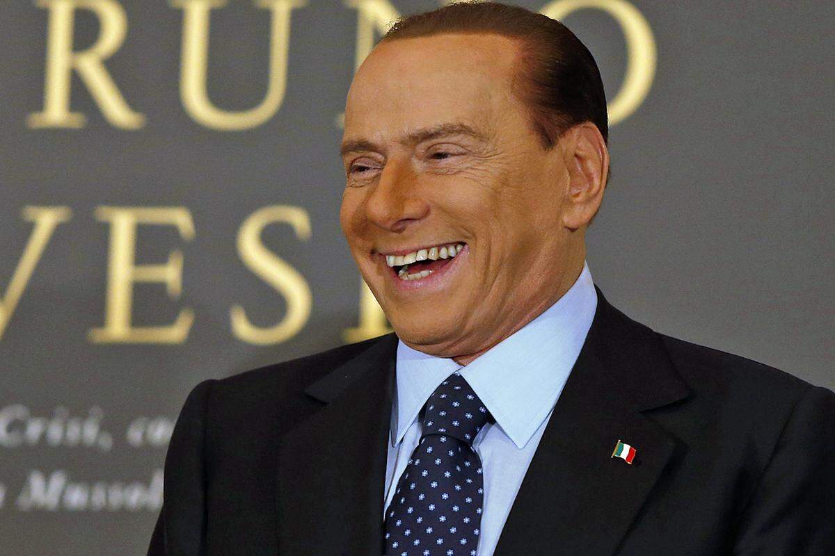 Im Juni 2003 wurde der Prozess wegen eines auf Berlusconi zugeschnittenen neuen Immunitätsgesetzes ausgesetzt. Die Aufhebung des Gesetzes durch das Verfassungsgericht Anfang 2004 ermöglichte die Wiederaufnahme des Mailänder Verfahrens. Einer der Mitangeklagten, Cesare Previti, wurde zu fünf Jahren Gefängnis verurteilt. Berlusconi hingegen abermals wegen Verjährung freigesprochen.