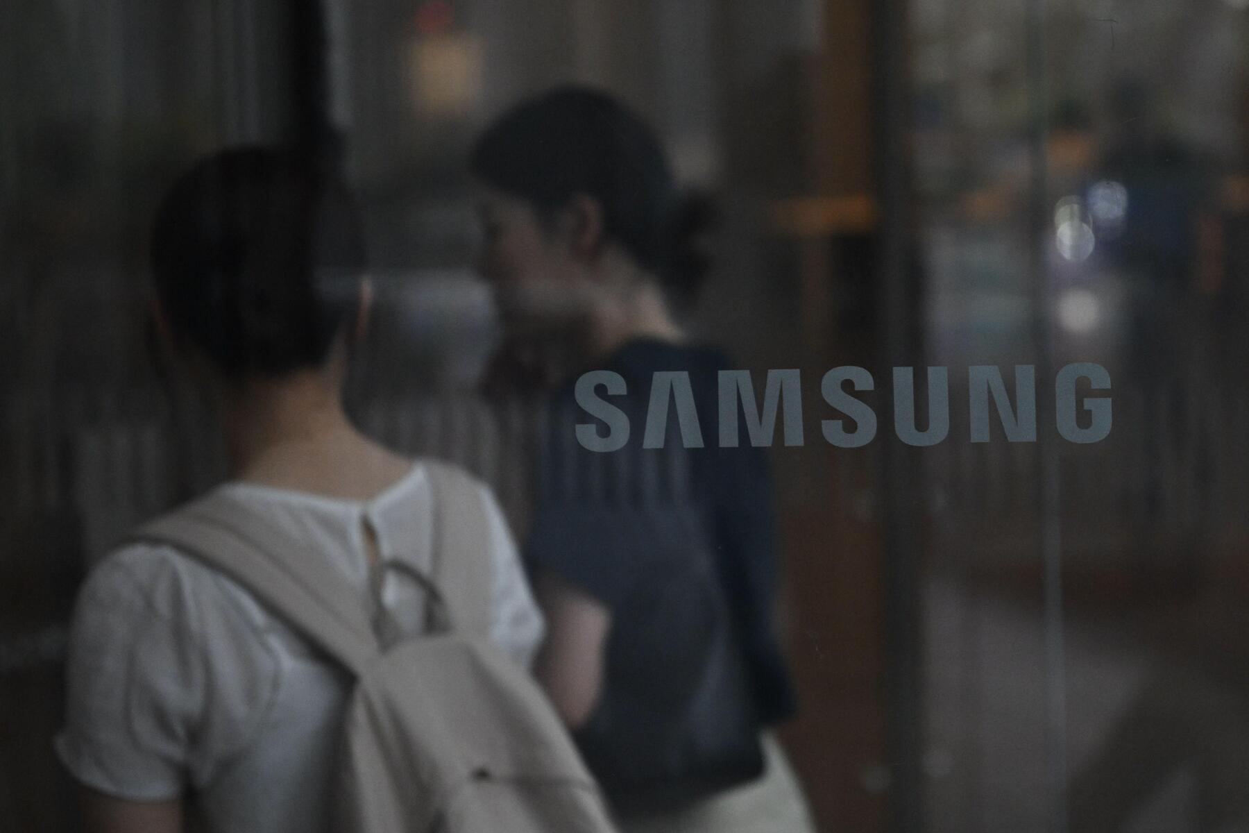 Samsung liefert erste Muster für neuen KI-Speicherchip aus