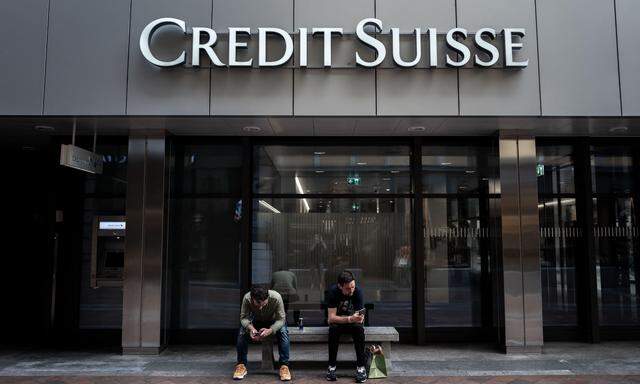 Am Montag wollen Kleinaktionäre gegen die Übernahme der Credit Suisse eine Klage einreichen. 
