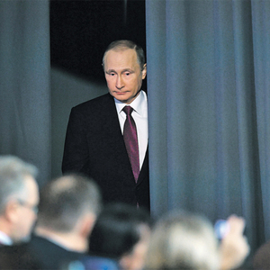 Der Mann hinter dem Vorhang. Laut US-Geheimdienst steckt Putin hinter dem Cyberangriff.