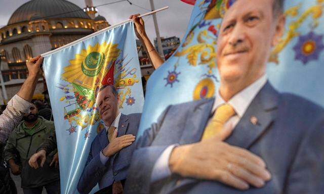 Die Wählerinnen und Wähler haben entschieden: Recep Tayyip Erdoğan bleibt.