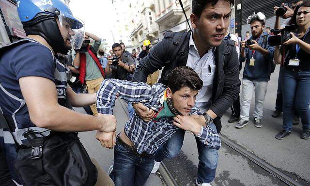 Zum ersten Jahrestag der Gezi-Proteste flammte die Gewalt wieder auf.