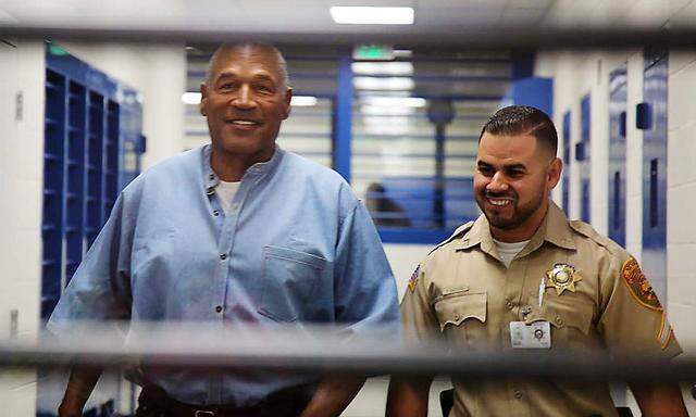 O.J. Simpson arrives for his parole hearing in at Lovelock Correctional Centre in Lovelock