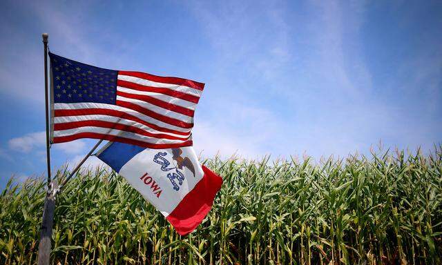 Der Kornstaat Iowa im Herzen der USA ist die erste große Bewährungsprobe für die Schar der Kandidaten. Im Small Talk, beim Handshake und bei Hotdogs ist Bodenständigkeit gefragt.