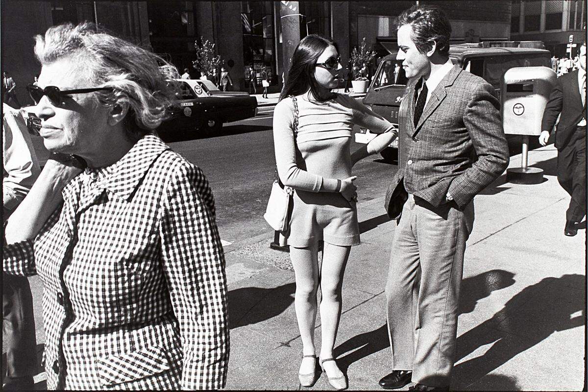 Winogrand (1928-1984) gilt als Ikone der Streetphotography.  Garry Winogrand: Ohne Titel, um 1970 (c) Garry Winogrand, courtesy of Lola Garrido Collection