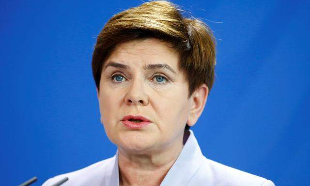 Polish Prime Minister Szydlo attends a news conference after government consultations at the chancellery in Berlin