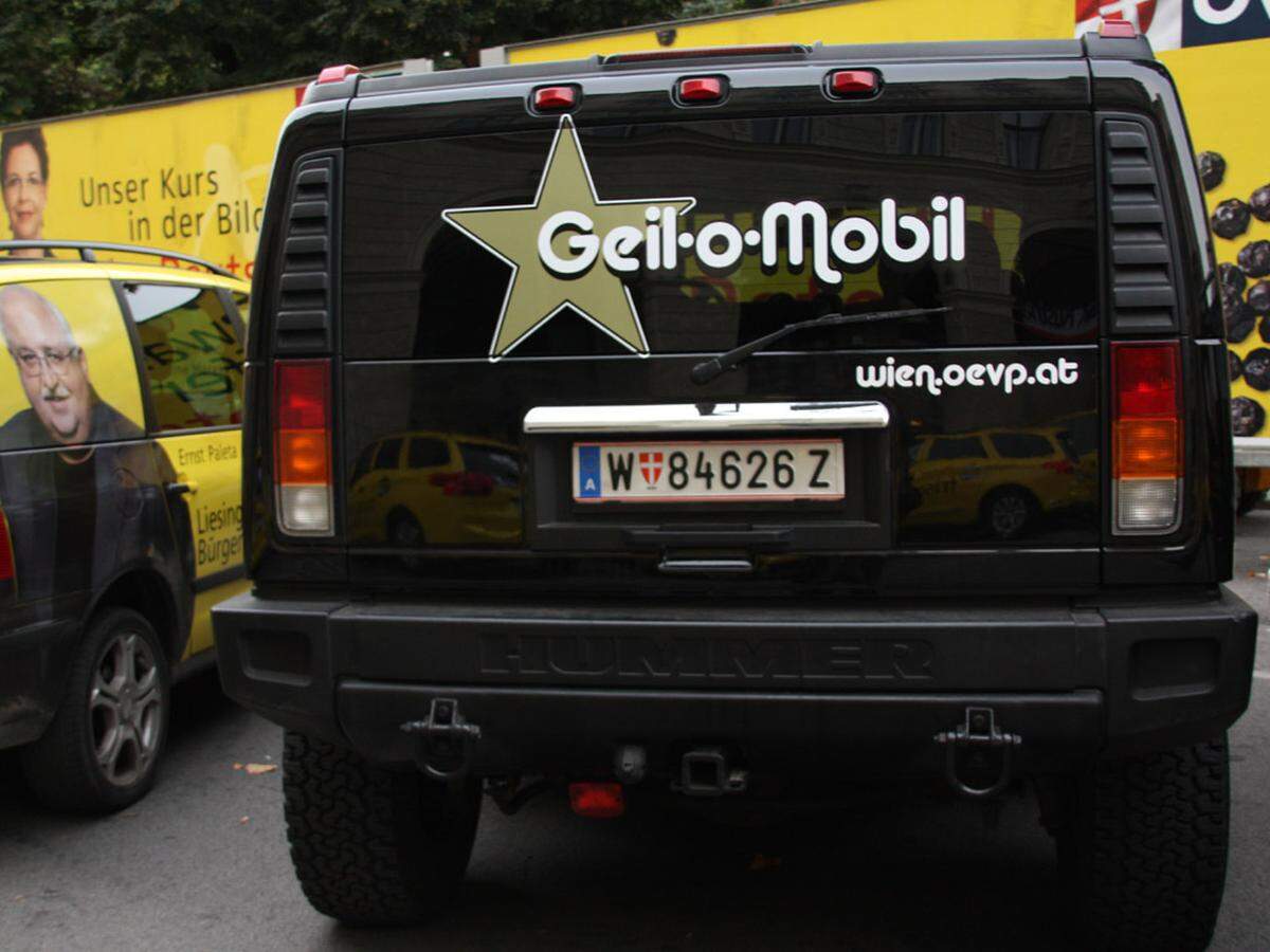 Die Junge ÖVP hat für ihre Kampagnen schon viel Spott geerntet. Vor der Wien-Wahl 2010 ließ sie "Geil-o-Mobile" durch die Stadt fahren. "Schwarz macht geil", lautete das Motto. Dem Wahlergebnis nach zu schließen fanden das aber nicht allzu viele Wiener geil.