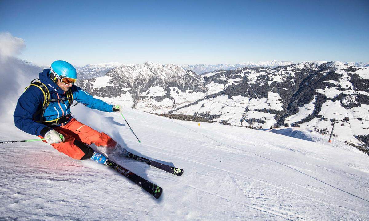 Im Sommer ein Treffpunkt für Intellektuelle, im Winter ein Hotspot für Sportler. Das Ski Juwel Alpbachtal Wildschönau gehört mit seinen 109 Pistenkilometern zu den größten Skigebieten Tirols.