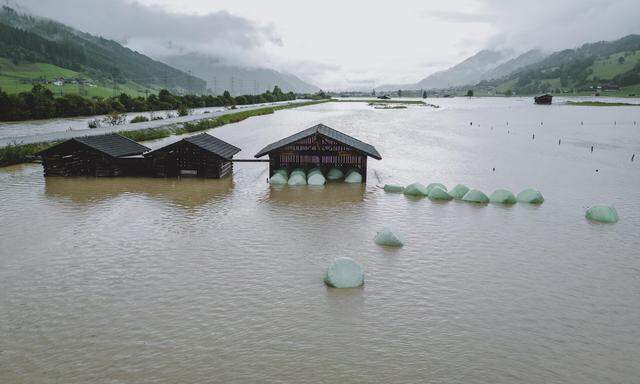 Viele Regionen wurden im August 2023 überflutet: Auch dieses Feld in Niedernsill im Salzburger Pinzgau.