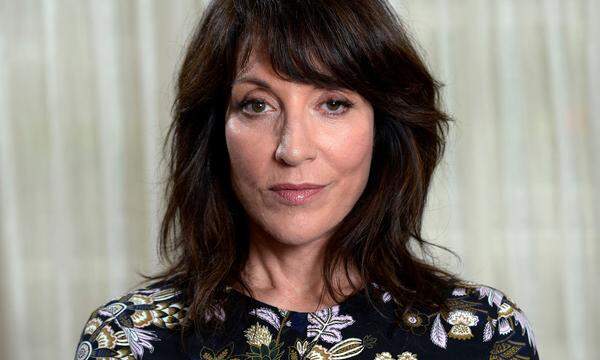 Nach zwei Kindern, die sie selbst zur Welt brachte, engagierte auch Katey Sagal eine Leihmutter: 2004 hatte sie noch einmal geheiratet, 2007 kam Tochter Esme Louise zur Welt, damals war die Schauspielerin 53 Jahre alt. Sagal hatte Anfang der Neunziger ein Baby im siebten Schwangerschaftsmonat verloren.