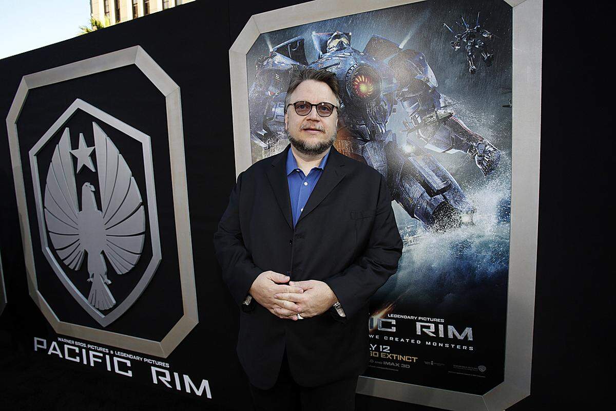 Was wäre ein Kinosommer ohne die sogenannten Blockbuster? Nach dem Zombie-Film "World War Z" und der Comic-Verfilmung "Man of Steel" meldet sich Regisseur Guillermo del Toro im Juli mit einem neuen Werk zurück. Zur Erinnerung:Text: mtp