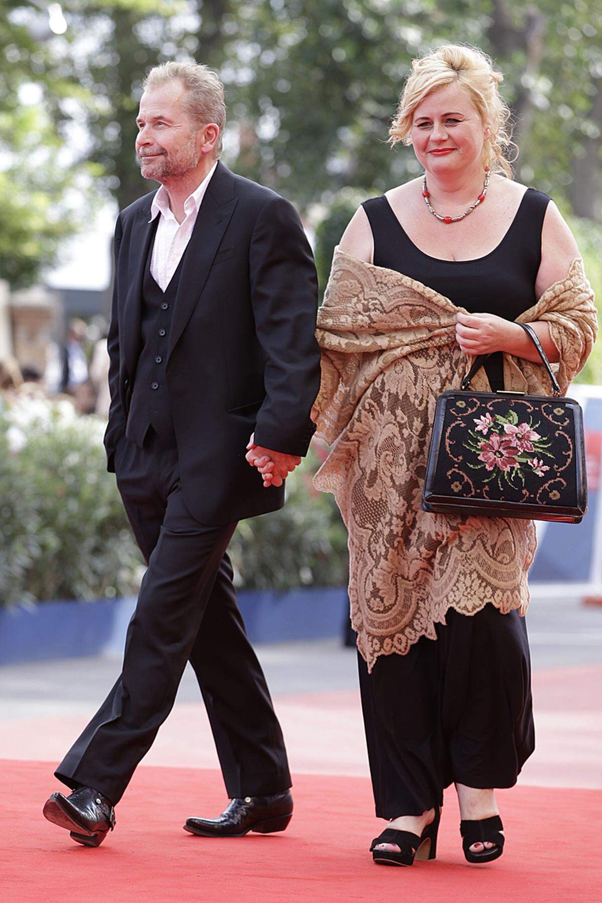 Im Bild: Ulrich Seidl mit Ehefrau Veronika Franz auf dem roten Teppisch.