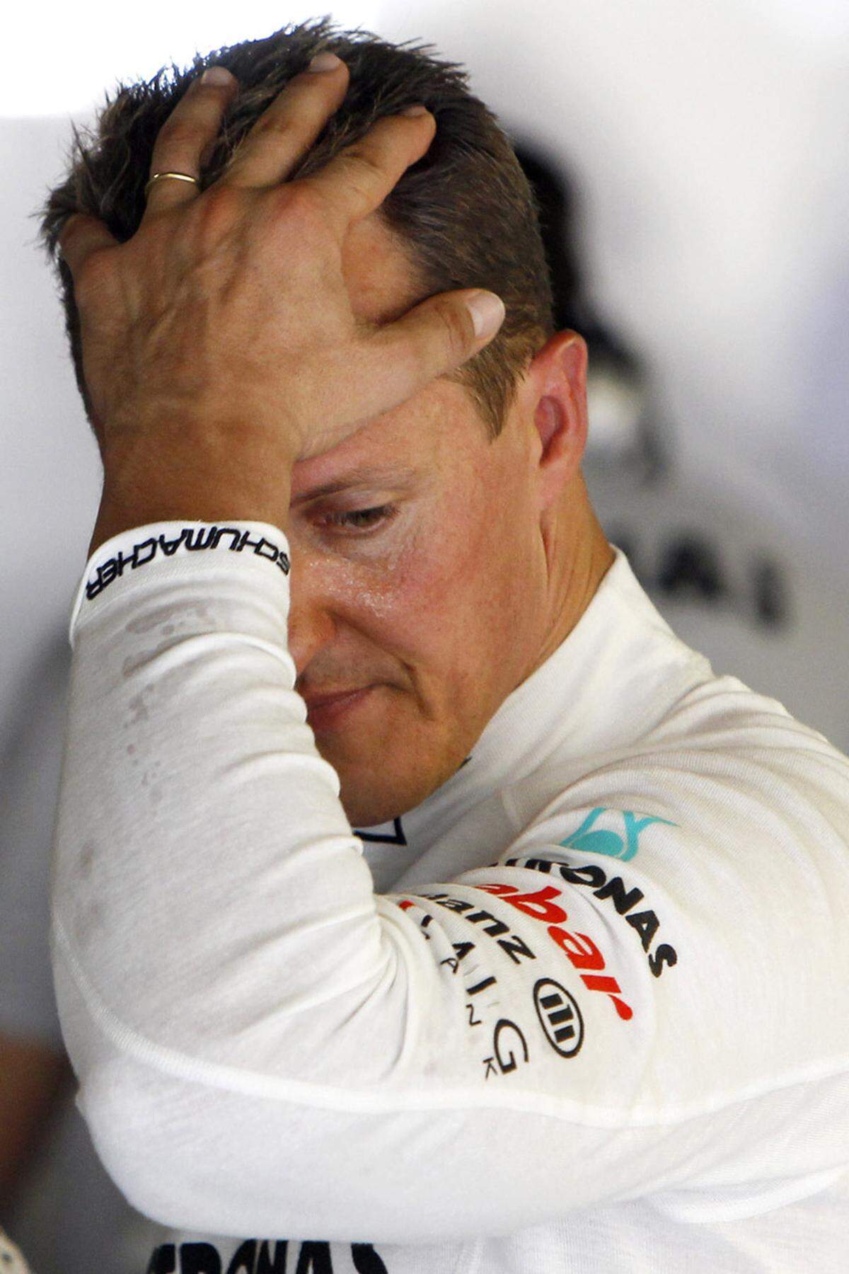 Im September 2006 hatte der Rekordweltmeister der Formel 1 genug: Michael Schumacher gab sein Karriereende bekannt. 2010 überkam den Deutschen jedoch die unbändige Lust, ein wenig am eigenen Denkmal zu sägen und er feierte für das Nachzügler-Team von Mercedes ein Comeback. Die magere Ausbeute in insgesamt drei Jahren: Ein dritter Platz beim Grand Prix von Europa im Jahr 2012.