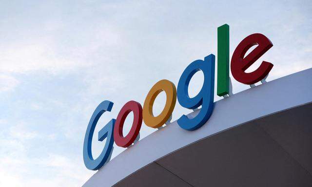 FILE PHOTO: The Google logo is seen on the Google house at CES 2024, an annual consumer electronics trade show, in Las Vegas, Nevada, U.S. January 10, 2024. REUTERS/Steve Marcus/File Photo