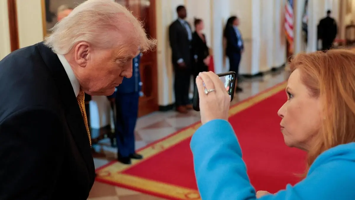 Gold-colored Trump smartphone is now being shipped