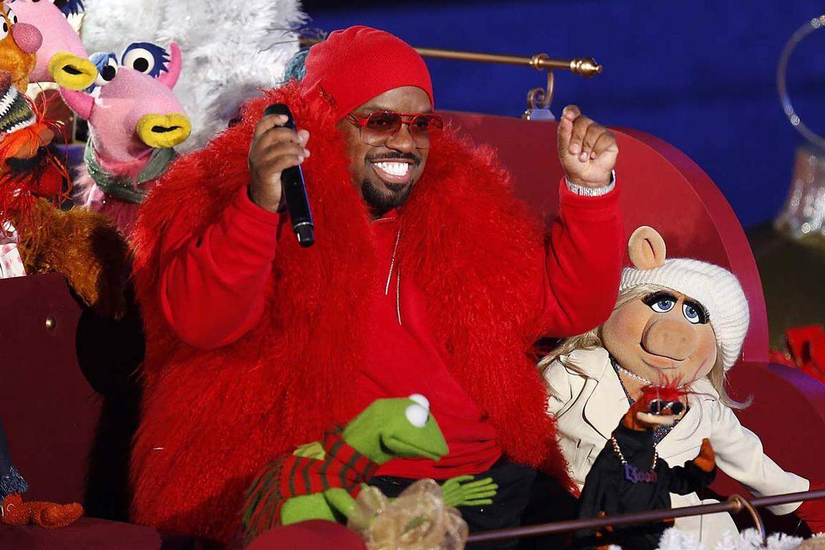 ... und CeeLo Green inklusive Muppets aufgetreten und hatten Weihnachtslieder gesungen.