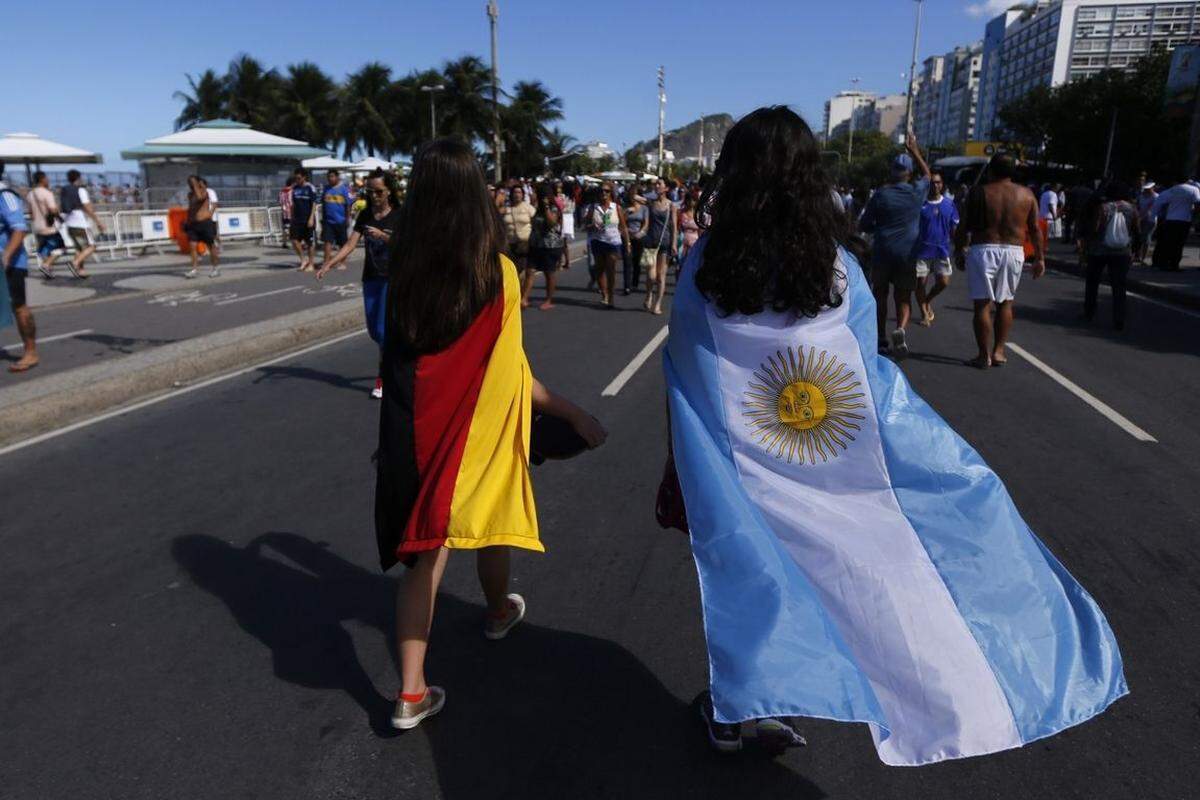 Die Massen strömten zur Copacabana in Rio - Deutsche und Argentinier waren verbündet, in einem Fest!
