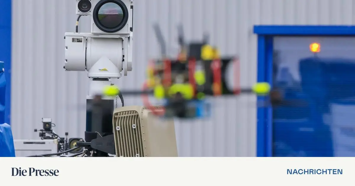 Frankreich-meldet-Drohnensichtungen-ber-Atom-U-Boot-Basis