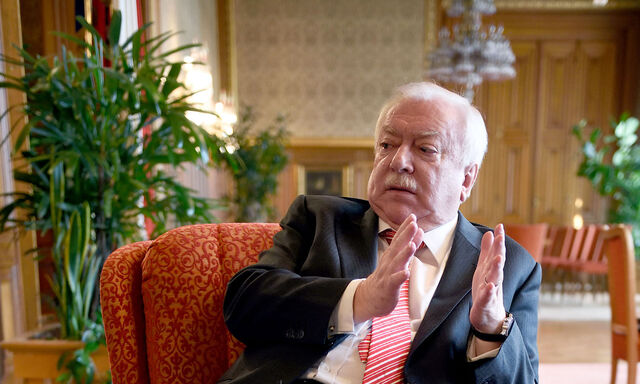 ''Nicht einmal Klöster sind vor Bestechlichkeit gefeit'', sagt Häupl zu den Vorwürfen bei Wiener Wohnen.