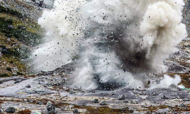 Bergbau in Grönland: Derzeit ist ein Spezialteam auf der Suche nach Rohstoffen, bald könnten sie zutage gefördert werden. 