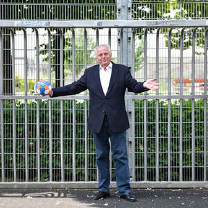 Einst wurfstarker Handballer, jetzt einer der Spielmacher in Österreichs Sportpolitik: Rudolf Hundstorfer.