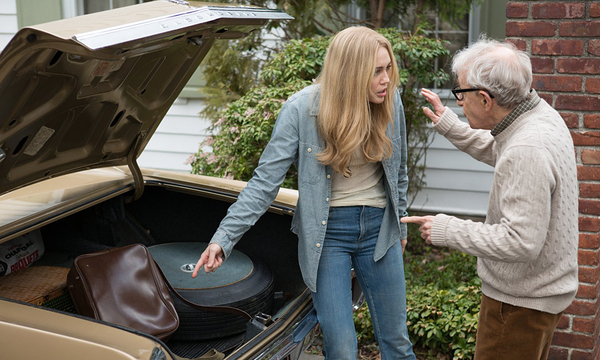 Miley Cyrus und Woody Allen in ''Crisis in Six Scenes''