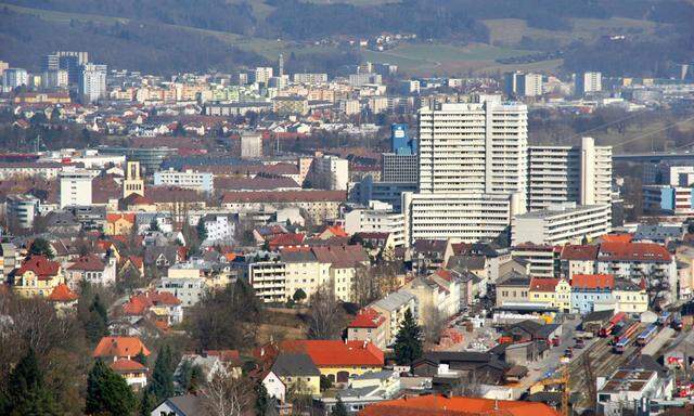 Oesterreich, Oberoesterreich, Linz, Urfahr mit Donau [