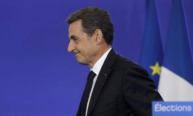 Nicolas Sarkozy, conservative UMP political party leader and former French president, attends a news conference after the close of polls in France´s second round Departmental elections of local councillors at their party´s headquarters in Paris