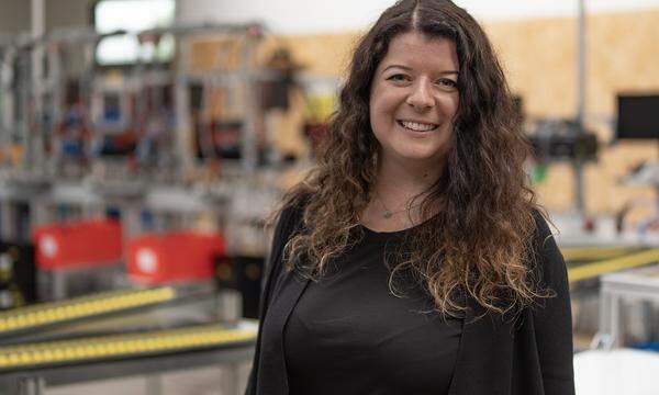 Vom Kickstarter-Projekt zu einem wichtigen Player im Charging Business, der neue Maßstäbe beim Laden von E-Fahrzeugen setzt – Susanne Palli ist CEO bei dem Green Tech Unternehmen go-e aus Feldkirchen in Kärnten.