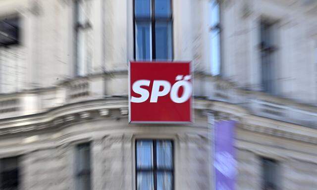 Die SPÖ-Mitgliederbefragung über den Parteivorsitz bzw. die Spitzenkandidatur bei der nächsten Nationalratswahl biegt am Montag in die Zielgerade. 