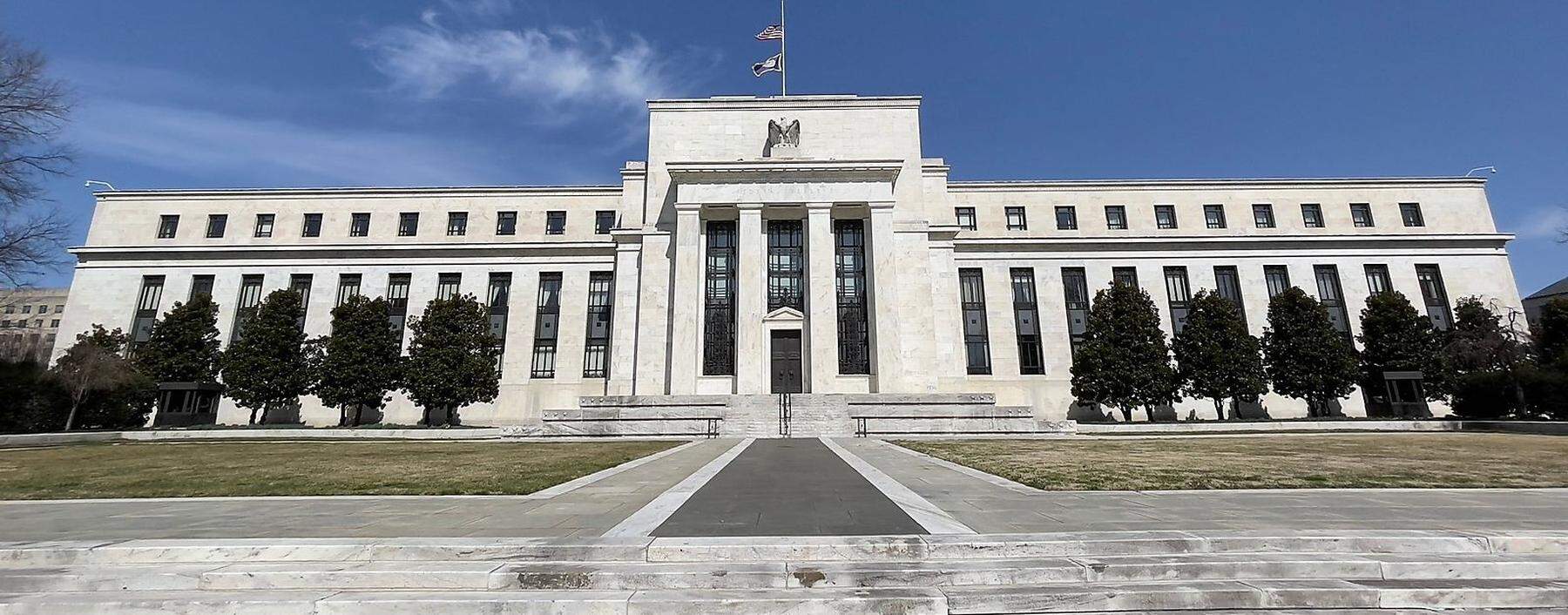 FILES-US-ECONOMY-BANK-RATE