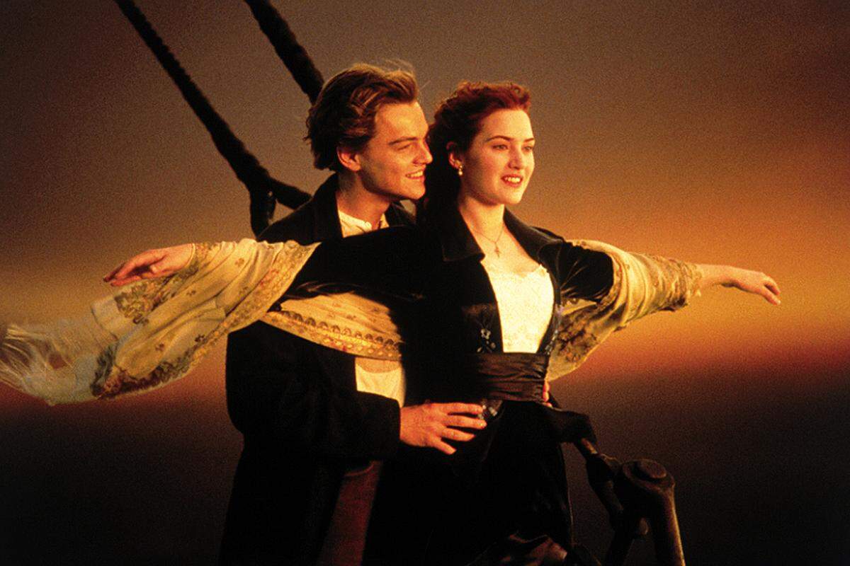 "Titanic" und "Avatar" - beide von Regisseur James Cameron: Jahrelang lag sein Film "Titanic" (1997) mit Kate Winslet und Leonardo DiCaprio auf Platz eins. 2012 brachte Cameron das Liebes- und Untergangsdrama in 3D erneut in die Kinos und hievte den Film über die 2-Milliarden-Dollar-Marke. Das Einspielergebnis beträgt 2,186 Milliarden Dollar.
