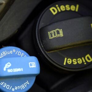 ++ THEMENBILD ++ DIESEL / TREIBSTOFFE / FAHRZEUGINDUSTRIE / HARDWARE-NACHRUeSTUNG