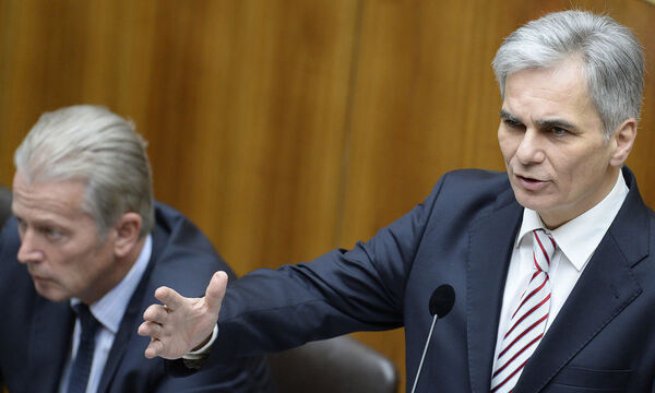 SONDERSITZUNG DES NATIONALRATES: FAYMANN/MITTERLEHNER