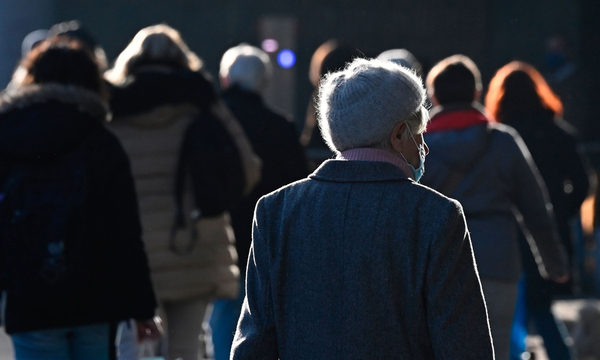 Maskenpflicht, Freitesten, Abstandsregeln – was ist rechtens, was nicht?