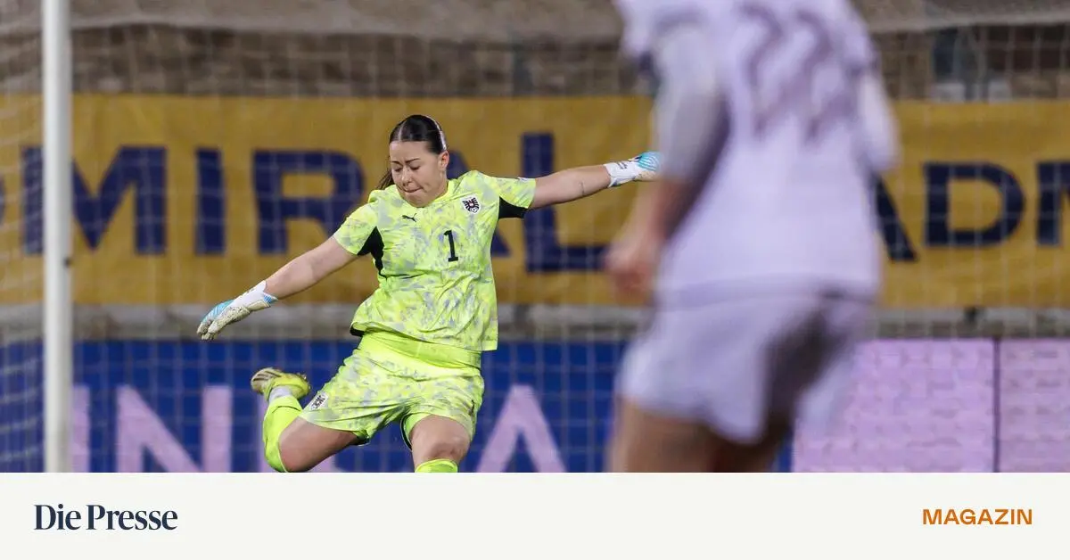 Mariella-El-Sherif-Die-Passmaschine-im-Tor-der-FB-Frauen-premium-