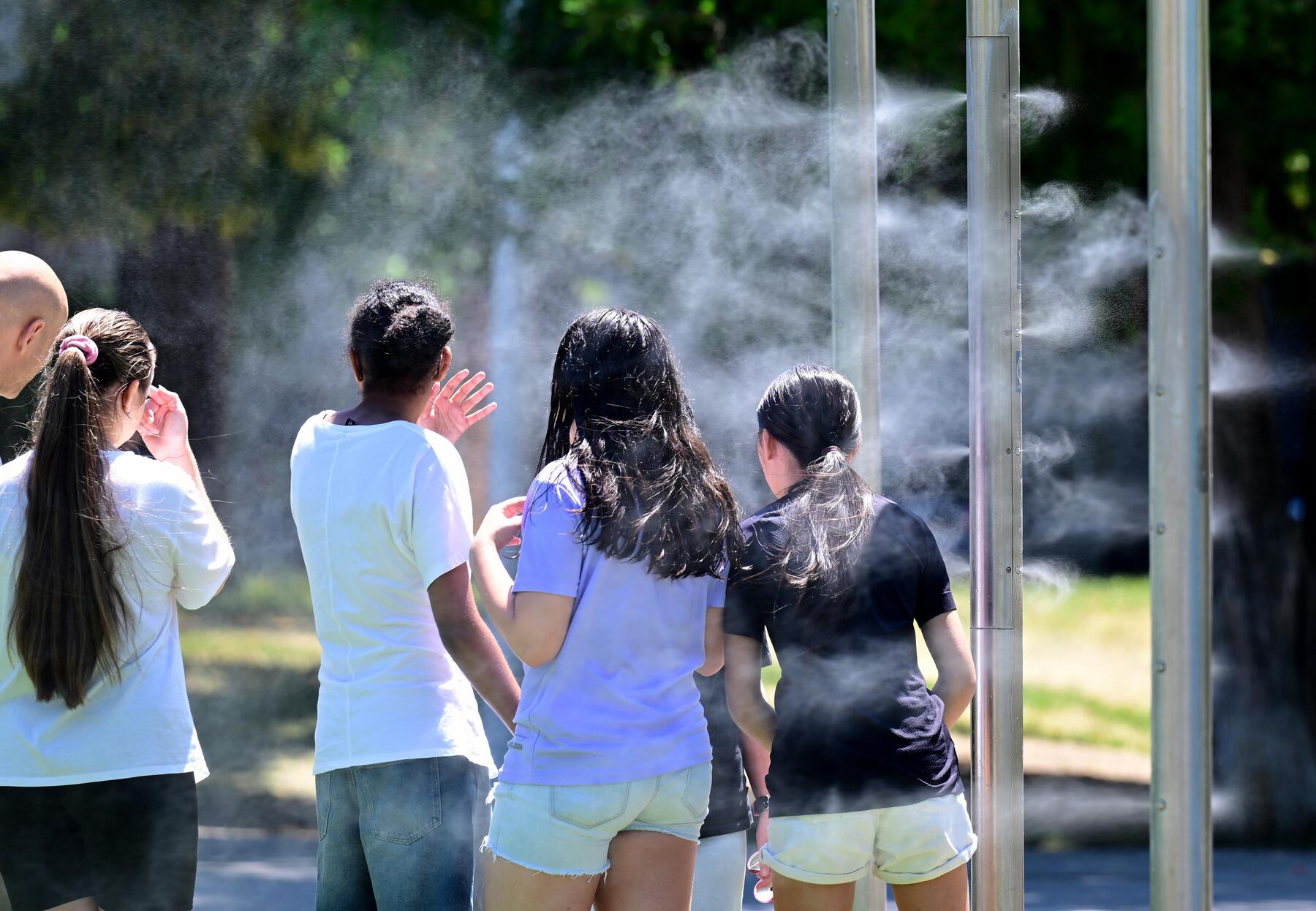 Austria's heat record of 40.5 degrees Celsius could fall Sunday amid intense heatwave