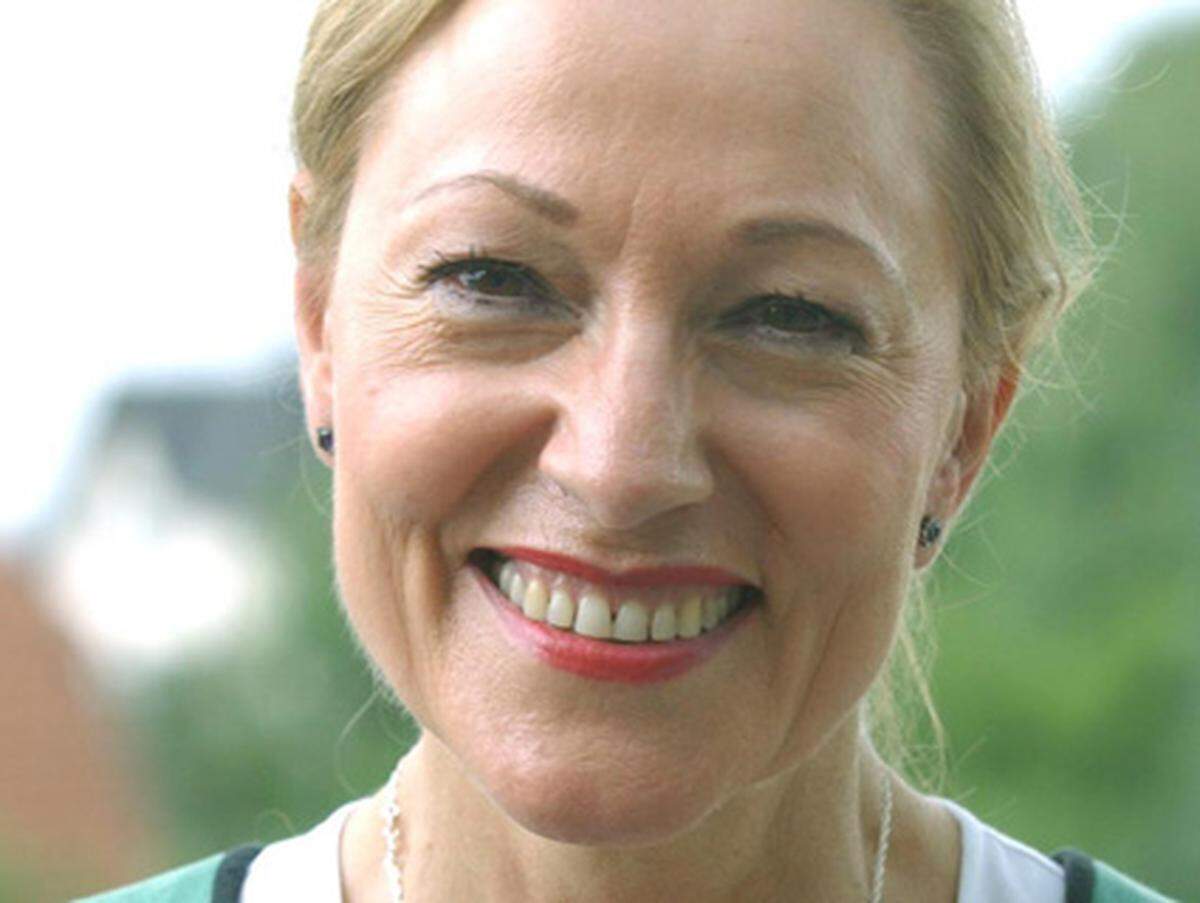 Mit eisernem Lächeln kämpfte Ex-Außenministerin Benita Ferrero-Waldner im Jahr 2000 für eine Lockerung der EU-Sanktionen gegen die schwarz-blaue Regierung. Das "Kampflächeln" wurde neben ihrem Sinn für Etikette und ihrem polyglotten Auftreten zum Markenzeichen.