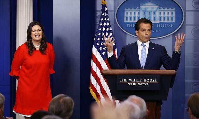 Anthony Scaramucci (re.) ist neuer Kommunikationschef, Sarah Sanders wird neue Trump-Sprecherin.