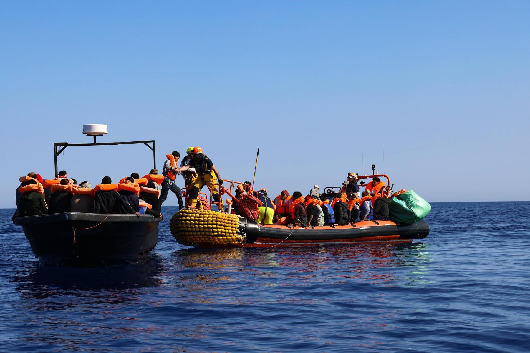 Irregular border crossings into EU fall significantly, Frontex reports