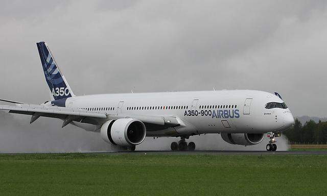 NEUER A350 LANDETE TESTWEISE AUF DEM LINZER FLUGHAFEN