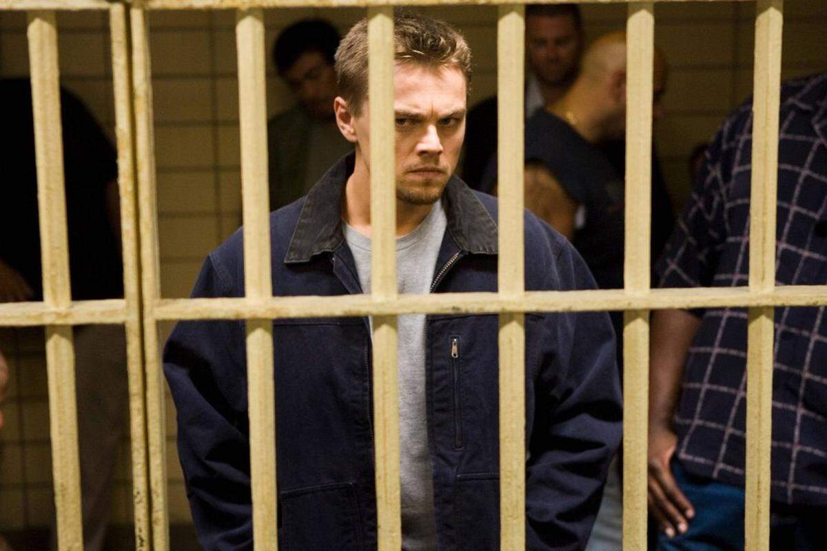 Zuschauer und Kritiker feierten DiCaprios schauspielerische Leistung in Martin Scorses Thriller "The Departed". Der Film gewann vier Oscars und spielte über 300 Millionen Dollar ein. DiCaprio, der den Polizeikadetten Billy Costigan gespielt hatte, wurde bei den Nominierungen aber nicht berücksichtigt.