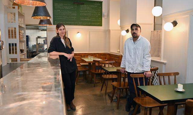 „Wir lieben es, Gastgeber zu sein“: Aleksandra Szwarc und Nadim Amin in ihrem neuen Restaurant.